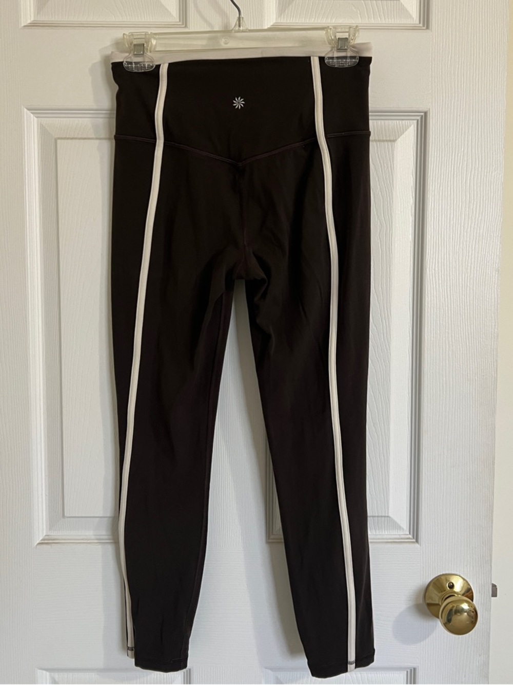 Athleta Ultra High Rise Elation 7/8 tight truffle & bone